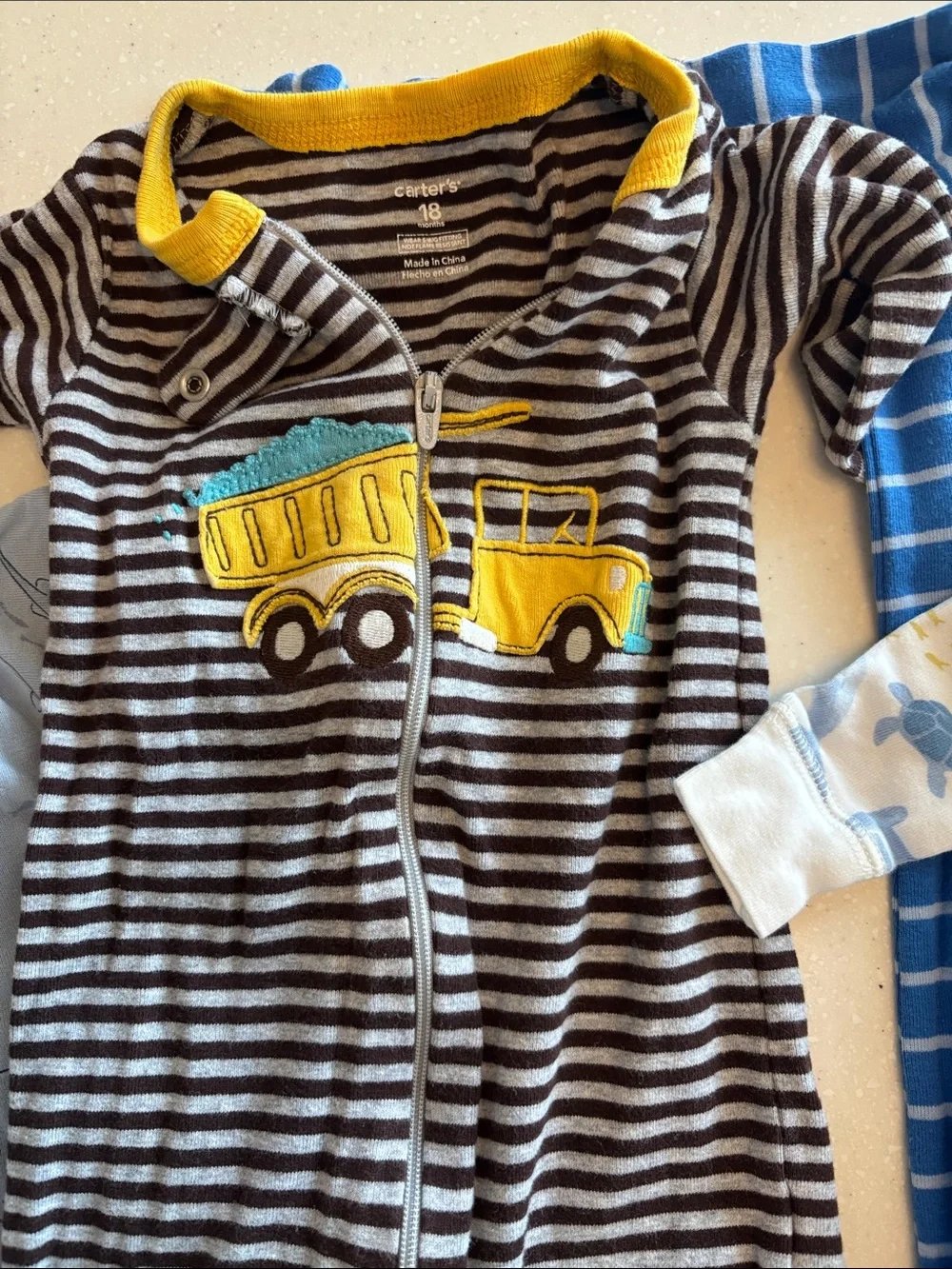 Carters 5 pieces - 18 mo mixed Baby Pajama Bundle